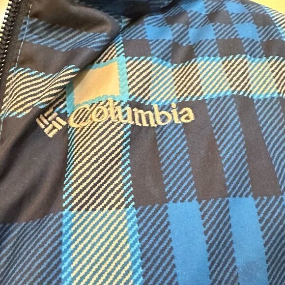 Columbia Reversible Jacket. Blue Plaid. Size M - Picture 3 of 6